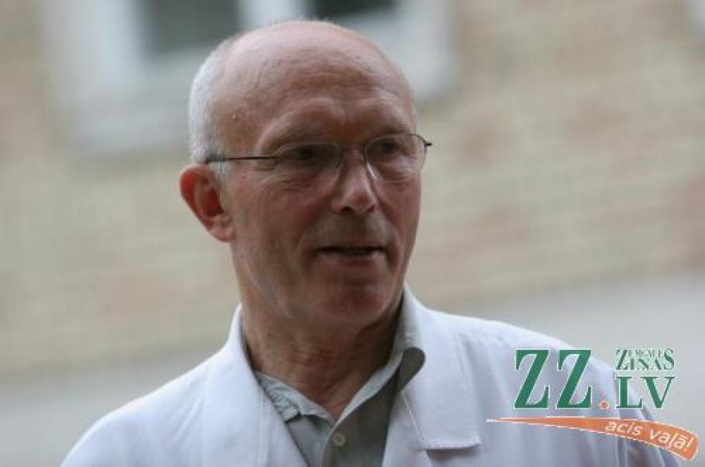 Slimnīcas galvenais ārsts Uldis Čāčus: «Svētku reizē nav iespējams izcelt atsevišķus slimnīcas darbiniekus.»