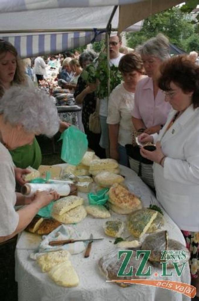 Ierasti liela piekrišana bija Skrīveros gatavotajam mājas sieram.