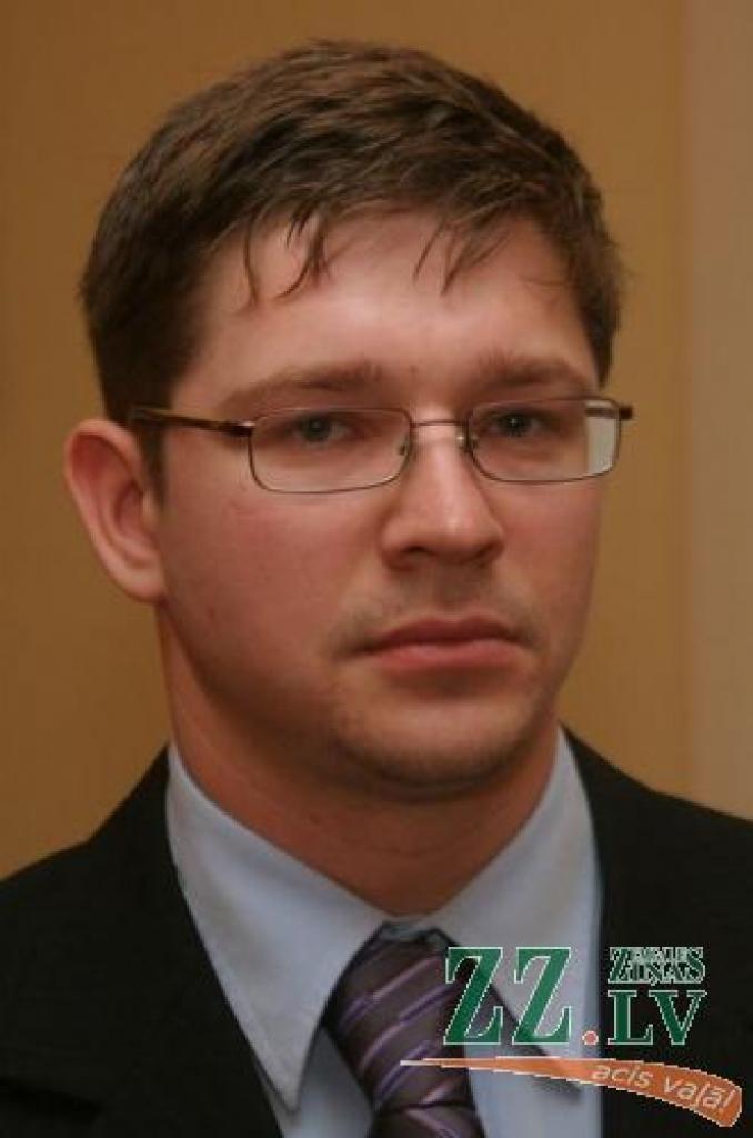 Sergejs Ņevoļskis.