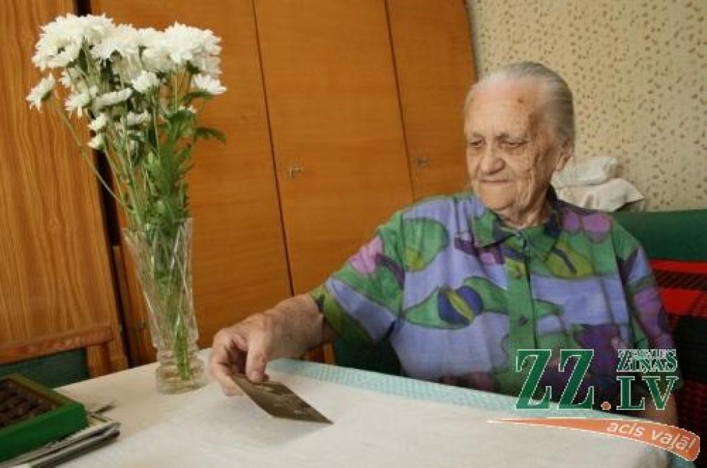 Par vislielāko laimi sirmā māmuļa uzskata spēju pārvietoties ar savām kājām.