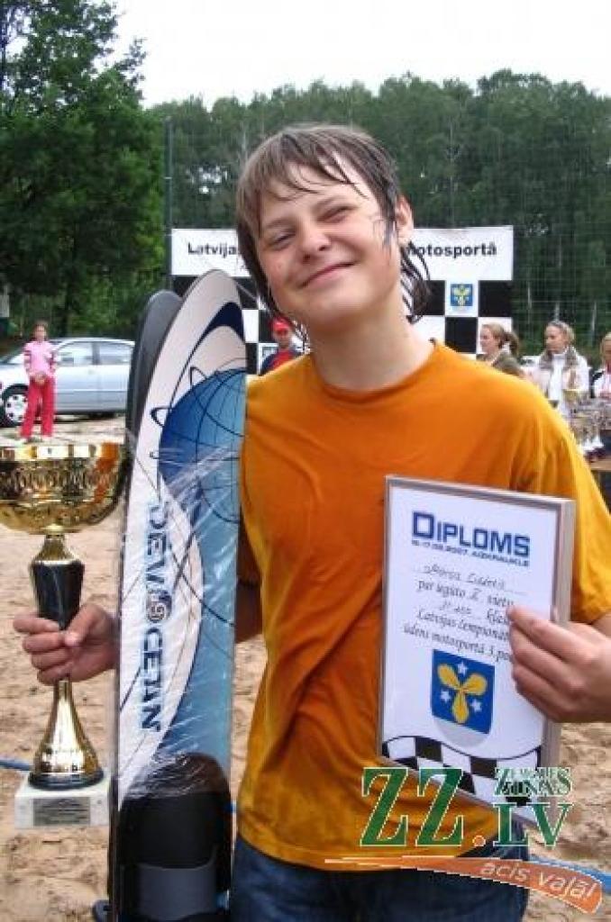 Lietuvas čempiona titulu ieguvušais M.Čivželis nedēļas nogalē cīnīsies par Eiropas čempiona titulu JT-250 laivu klasē jauniešiem.