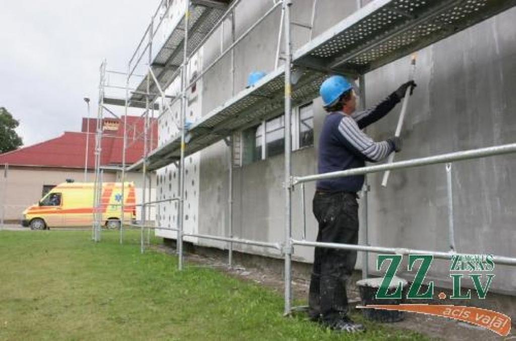 Siltināšanas un remonta darbi Jelgavas Neatliekamās medicīniskās palīdzības stacijā tuvojas noslēgumam.