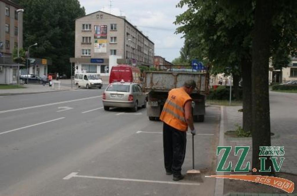 Līdz ar inaugurācijas pasākuma tuvošanos īpaši aktivizējušies arī pilsētas uzturēšanas dienesti.