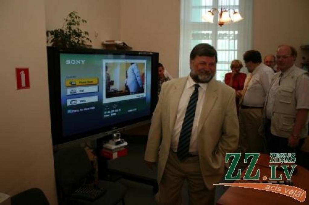 LLU rektors  Juris Skujāns ar paveikto ir apmierināts - universitāte attīstās.