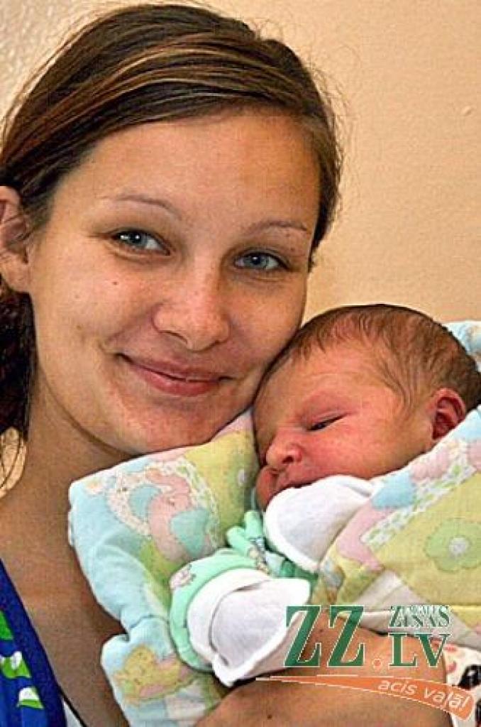 Sanita Kaulene ar dēliņu Dāvidu.
Autors: Agris Samcovs.