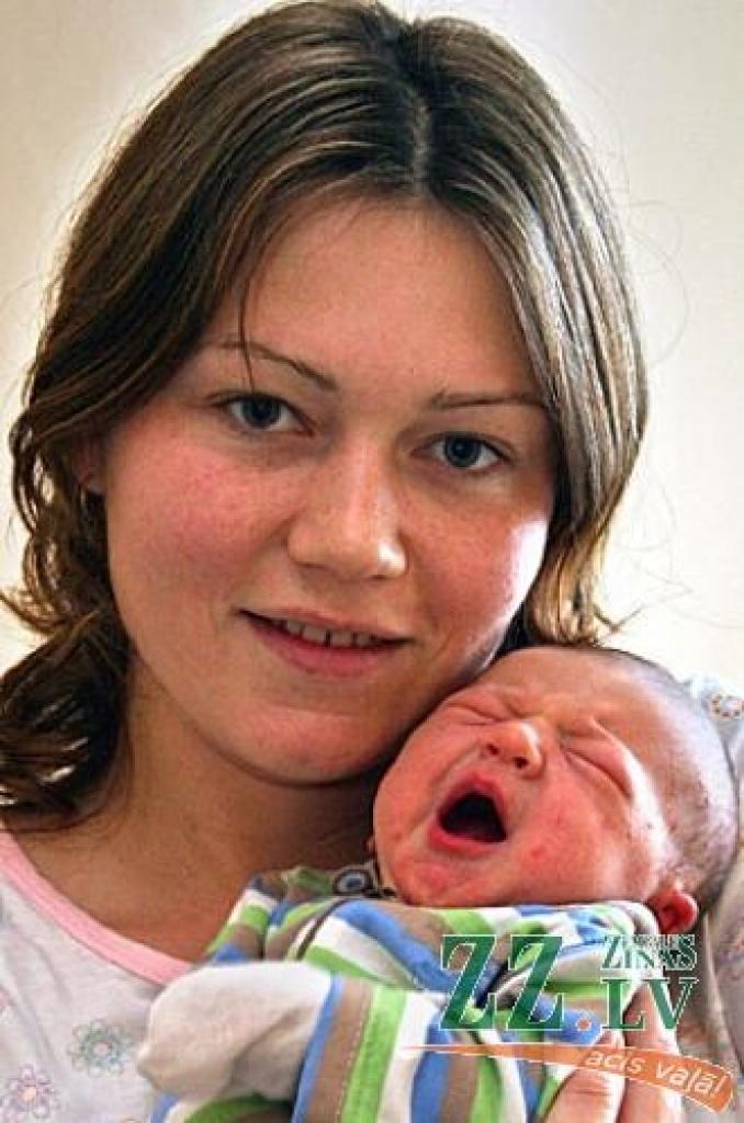 Ieva Kania ar dēliņu Emīlu.
Autors: Agris Samcovs.