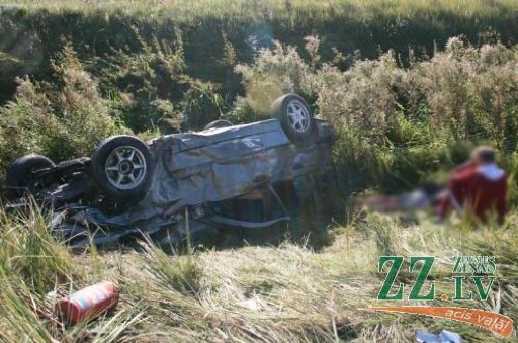 Neuzmanība un pārgalvība nereti pārvēršas traģēdijā. Tā notika arī piektdienas rītā uz Liepājas šosejas.
Autors: Inga Karlinska.
