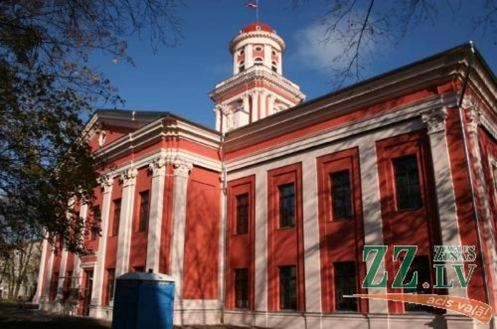 Jelgavā šobrīd ir Latvijā vienīgā muzeja ēka, kas pilnībā renovēta gan no iekšpuses, gan ārpuses.
Autors: Agris Samcovs.