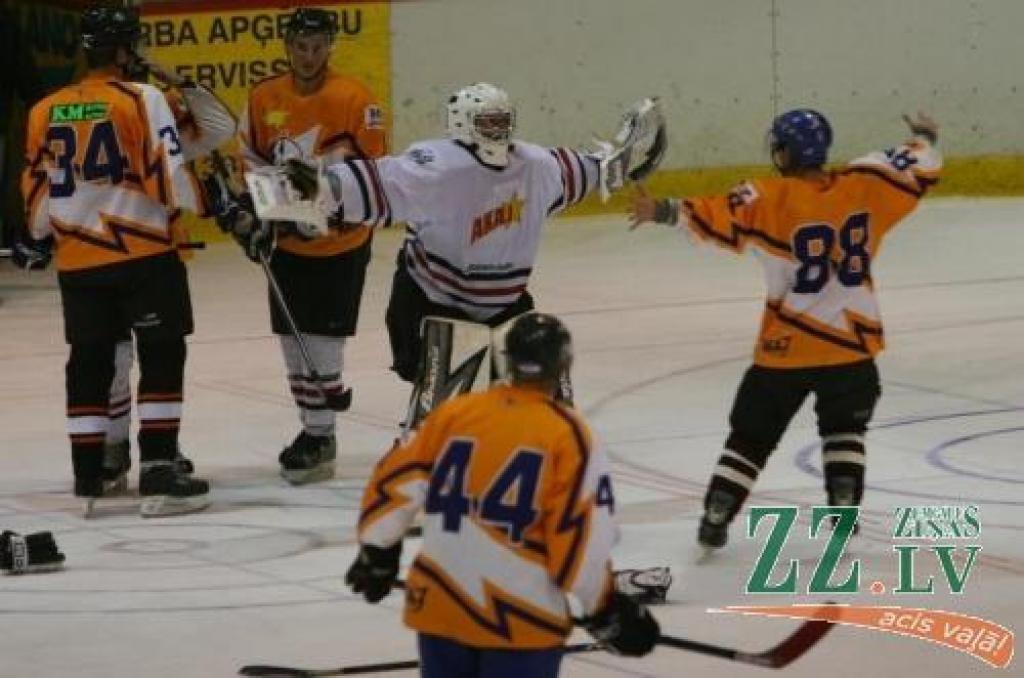 «AKAJ» hokejisti gavilē!
Autors: Agris Samcovs.