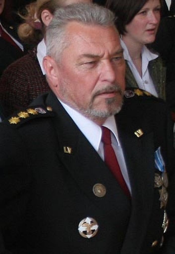 F.Jasens nevēlas kaitēt pašvaldības tēlam. Ilggadējais «municipālu» priekšnieks izlēmis iesniegt atlūgumu.
Autors: Agris Samcovs.