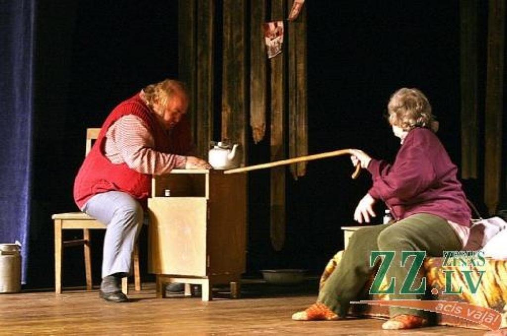 Dialogi par lietām un problēmām, kas kopīgas senākiem laikiem un tagadnei....
Autors: Agris Samcovs.