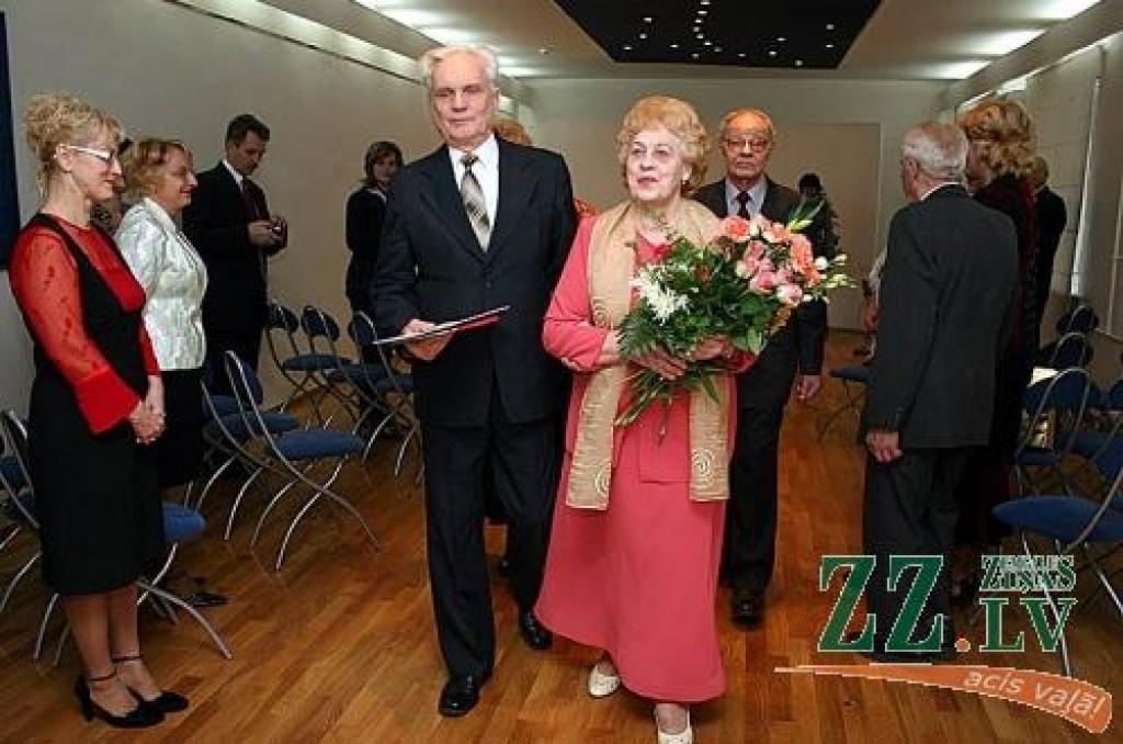 Ārija un Gunārs Matisoni savā Zelta kāzu dienā.
Autors: Agris Samcovs.