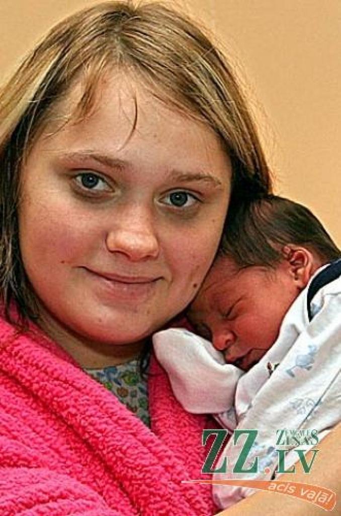Agneses Kunrada ar meitiņu Sindiju Emīliju.
Autors: Agris Samcovs.