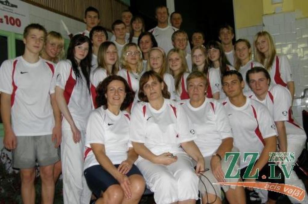 Jelgavas Specializētās peldēšanas skolas komanda.
Autors: No JSPS arhīva.