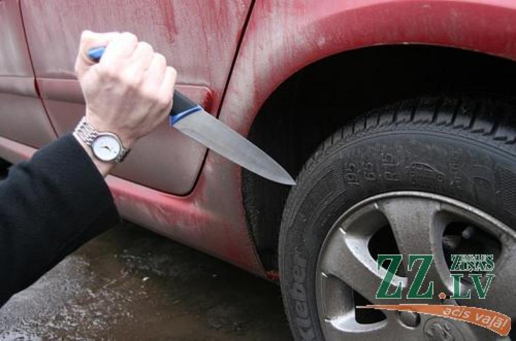 Riepu saduršana reģistrēto notikumu ailēs manāma laiku pa laikam.
Autors: No «Ziņu» arhīva.