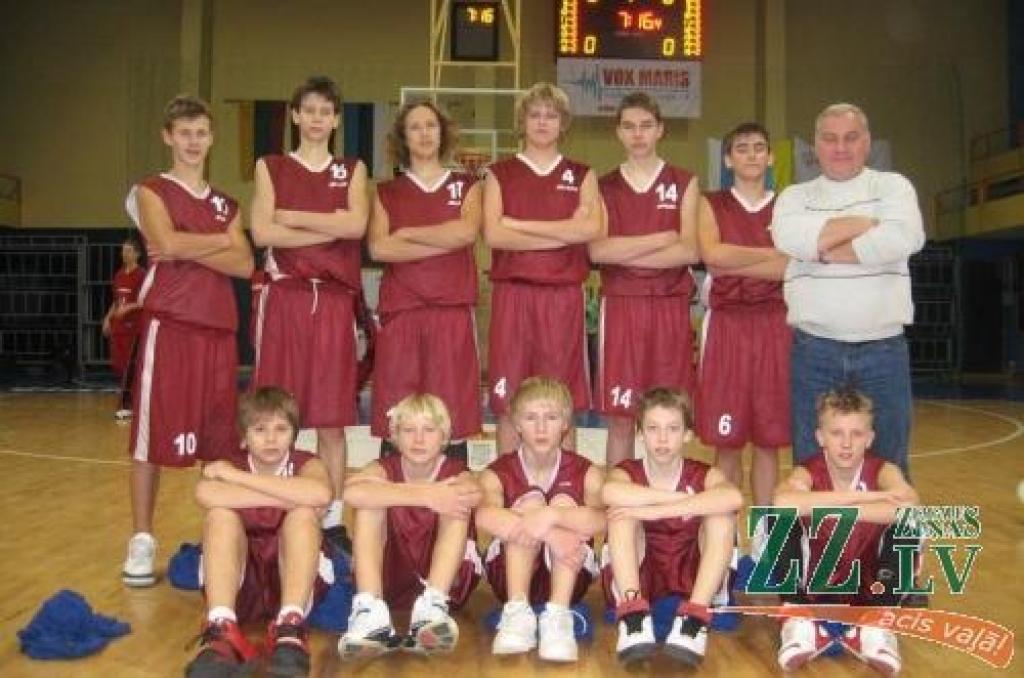 Basketbola kluba «Zemgale/BJSS» komanda.
Autors: No kluba arhīva.