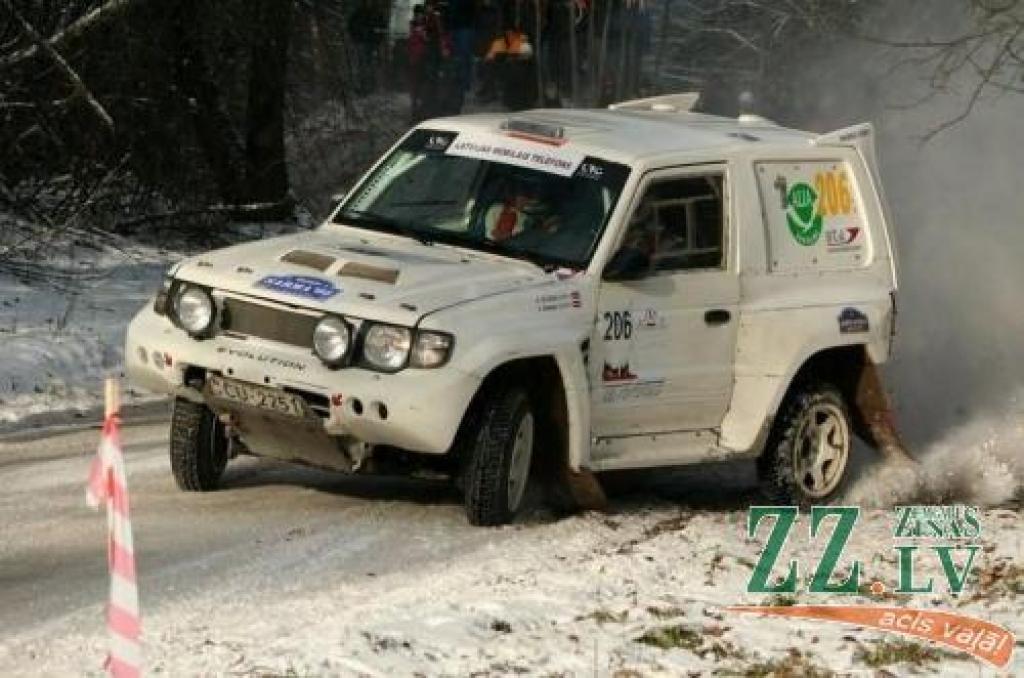 Alda Vilcāna ekipāža startēja ar to pašu «Mitsubishi Pajero», ar kuru janvārī bija iecerēts piedalīties vēlāk atceltajā Dakāras rallijreidā.
Autors: No personīgā arhīva.