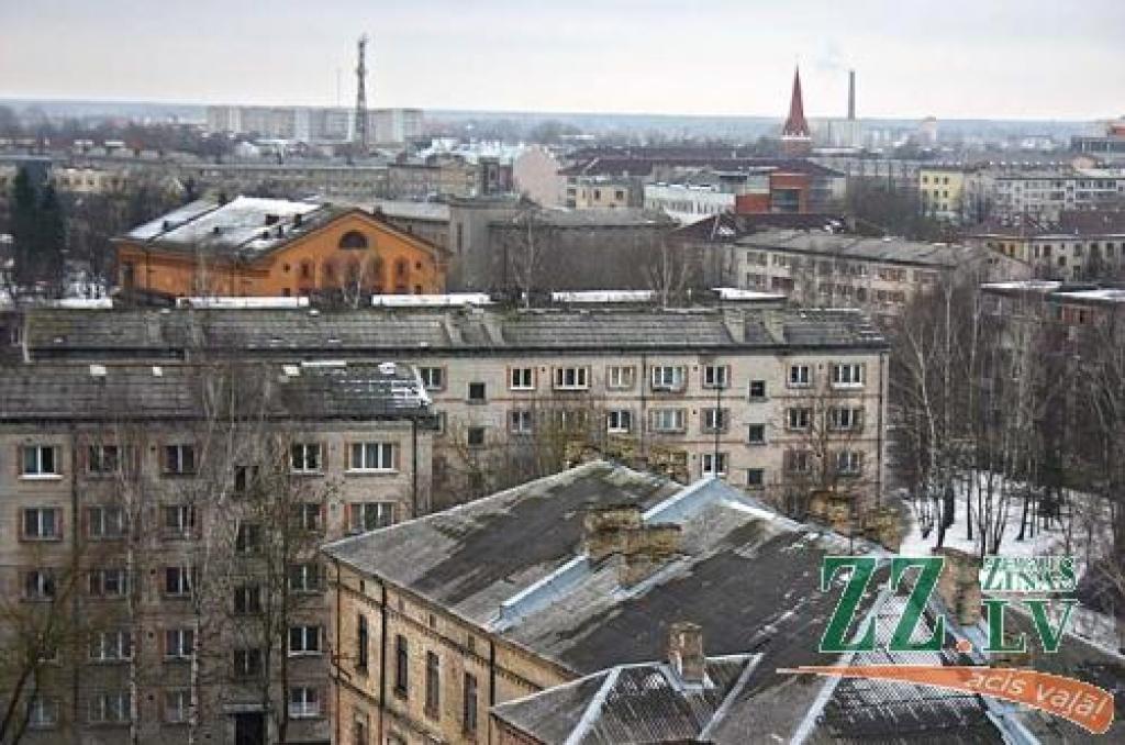 Vai mājokli izdevīgāk pirkt vai īrēt - šajā jautājumā speciālistu domas dalās.
Autors: Agris Samcovs.