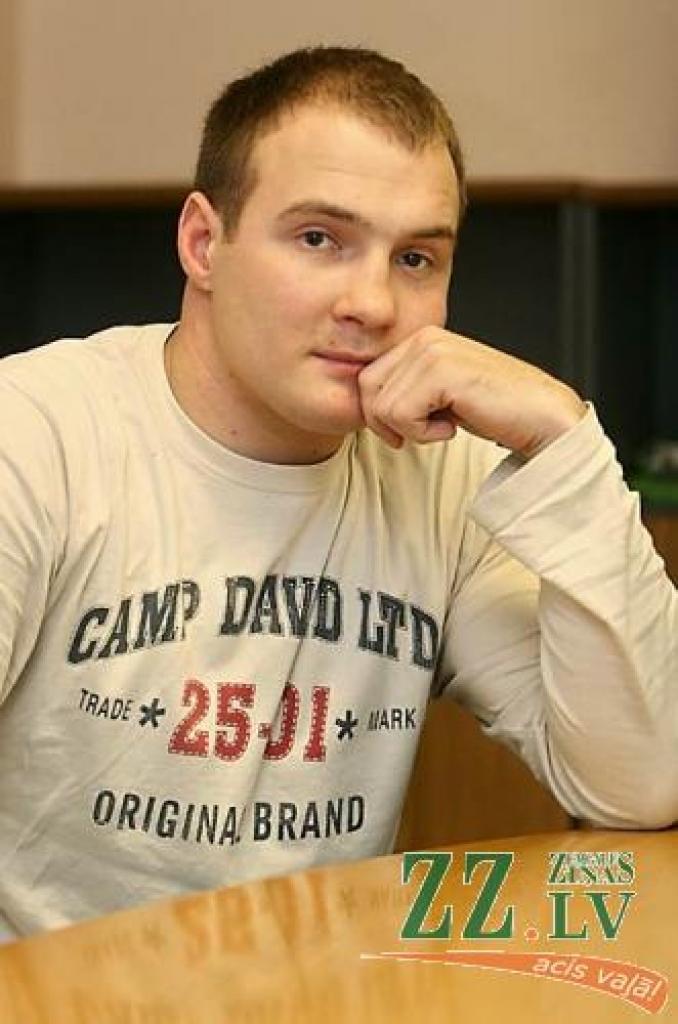 Vairākkārtējs Latvijas jauniešu un junioru čempions brīvajā cīņā, K.Kundziņa brīvās cīņas skolas treneris Ivars Drupa.
Autors: Agris Samcovs.