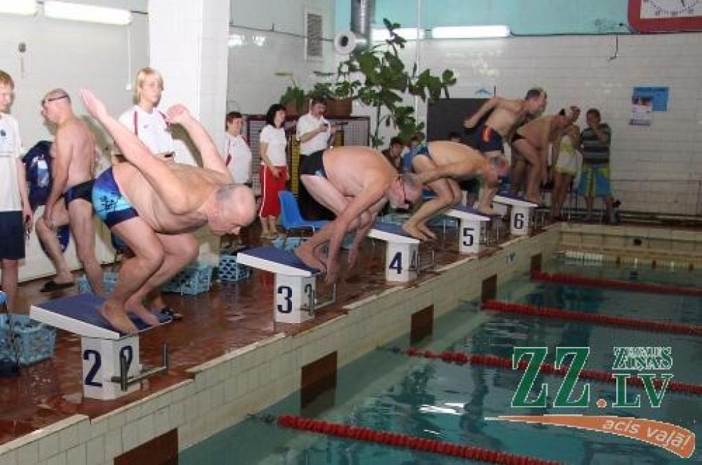 Uz starta - Henrijs Kress (2.celiņš) un Viktors Valainis (4.celiņš).
Autors: Krišjānis Grantiņš.