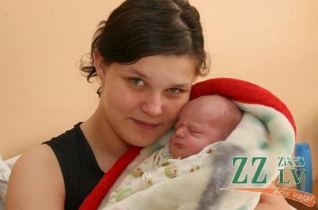 Simona Bokoviča ar dēlu Dagni.
Autors: Agris Samcovs.