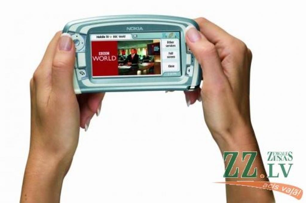 Tehnoloģiju attīstība spērusi nākamo soli – drīzumā par ikdienišķu lietu var kļūt pat televīzijas pārraižu skatīšanās mobilajā telefonā.
Autors: www.eurescom.de