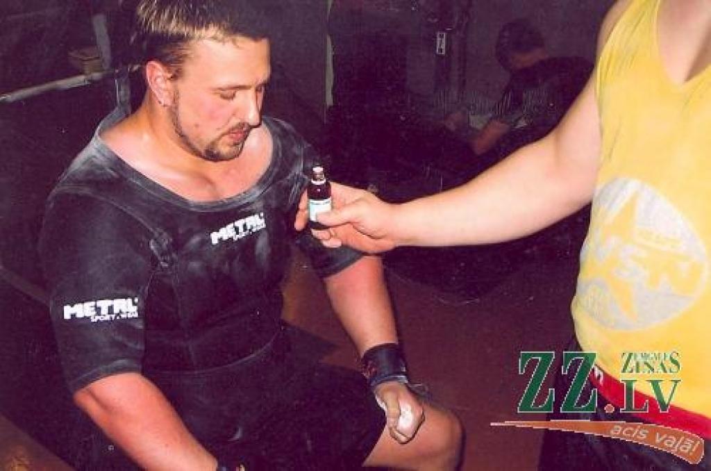 Kārtējo reizi savu spēku apliecināja sacensību absolūtais čempions Ivars Ozols.
Autors: No kluba «Apolons» arhīva.