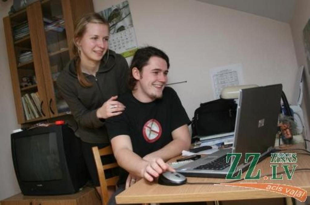 Lauku inženieru fakultātes 2.kursa studentu ģimene Agija un Toms Bērziņi.
Autors: Agris Samcovs.