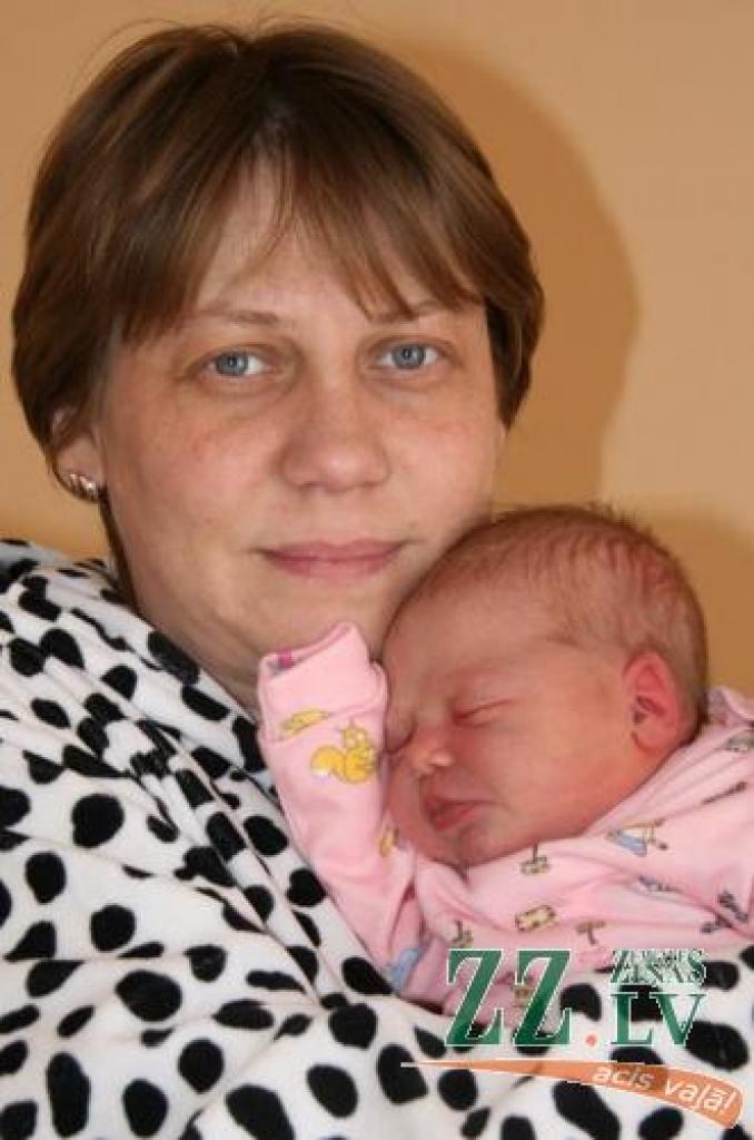 Natālija Rastopčina ar meitiņu Anastasiju.
Autors: Lāsma Antoneviča.