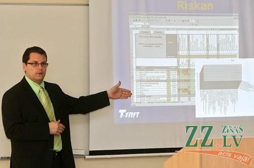 Čehu riska vadības speciālists Tomašs Freilihs stāsta par programmatūru, kas nodota latviešu un lietuviešu rīcībā.
Autors: Agris Samcovs.