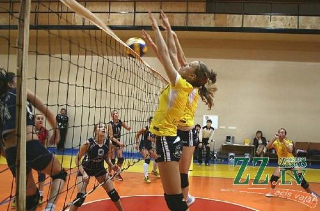 Pretinieču uzbrukums veiksmīgi nobloķēts.
Autors: Agris Samcovs.