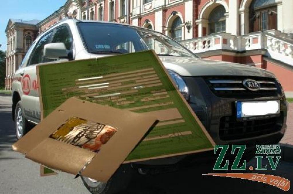 Bez liekiem papīriem - ar jūniju nebūs obligāta ne papīra polise, ne uzlīme priekšējā logā.
Autors: Kolāža: Inga Karlinska.