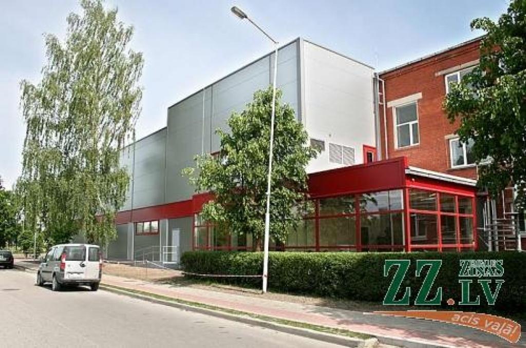 Ozolnieku novada jaunais sporta un atpūtas centrs - «Ozo ledus halle».
Autors: Agris Samcovs.