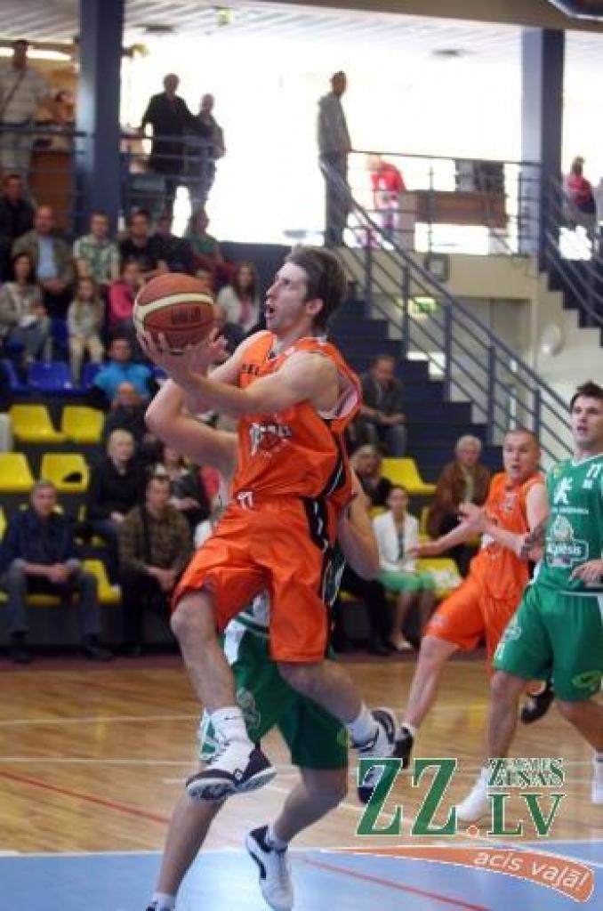 Grozam tuvojas Ilmārs Bergmanis.
Autors: Krišjānis Grantiņš.