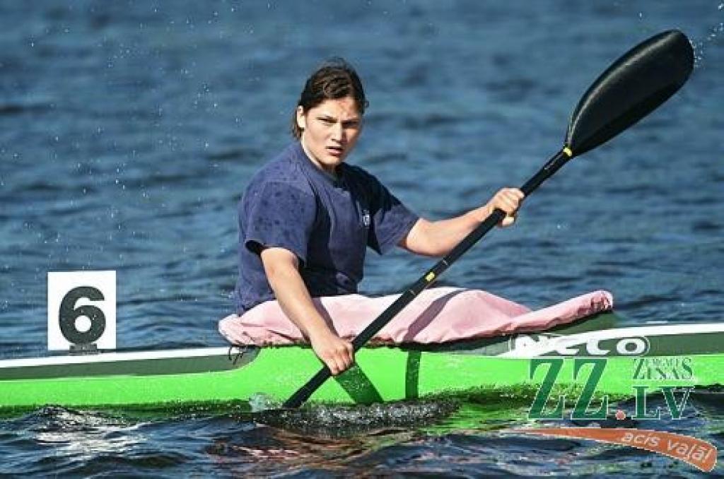 Uzvarētāja 500 metru smaiļošanas distancē vieniniekiem - Inga Staņuna.
Autors: Agris Samcovs.