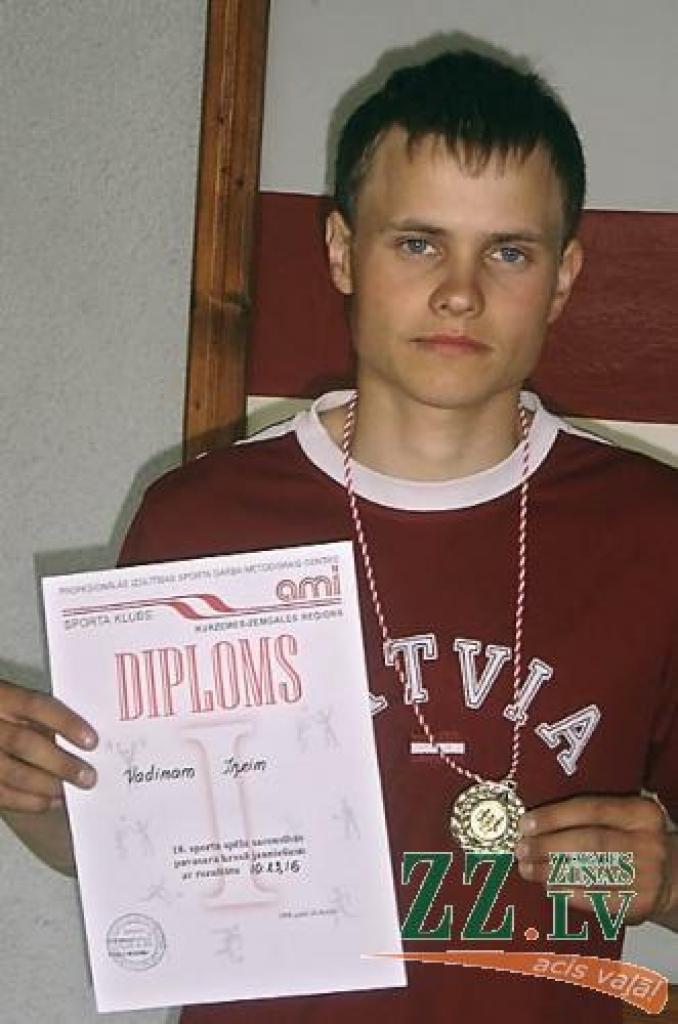 Sporta spēļu krosa čempiona titulu izcīnījis Vadims Iņķis.
Autors: No Jelgavas Arodvidusskolas arhīva.