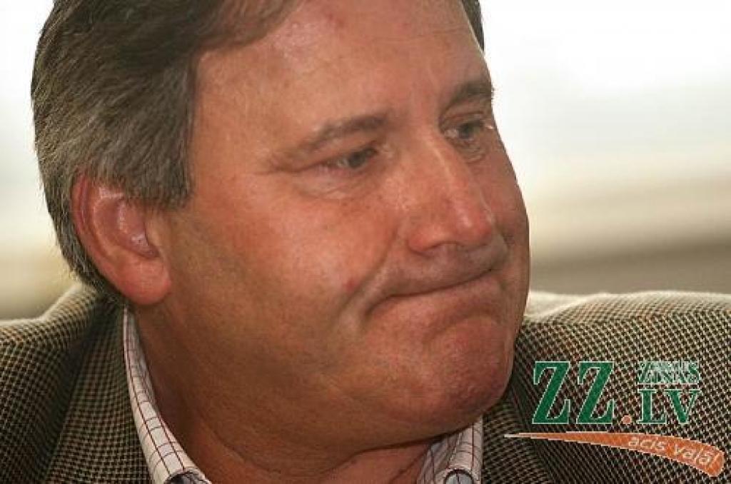 Jura Vidža vadītās kapitālsabiedrības īstenotais mēģinājums tikt pie «liekiem» 180 000 latu neizdevās, bet arī bargu seku tam nebūs... Vai varam gaidīt jaunus rēķinus par nekur nedokumentētiem «parādiem»?
Autors: No «Ziņu» arhīva.