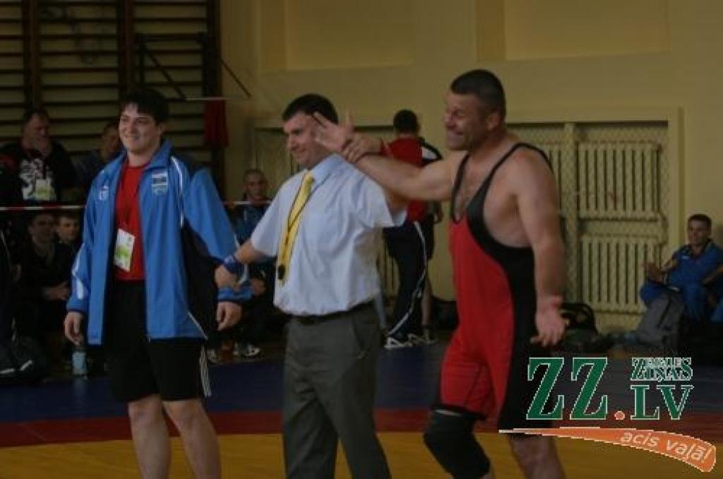 Viens no mūsu puses čempioniem - Antons Staričenko.
Autors: Agris Samcovs.