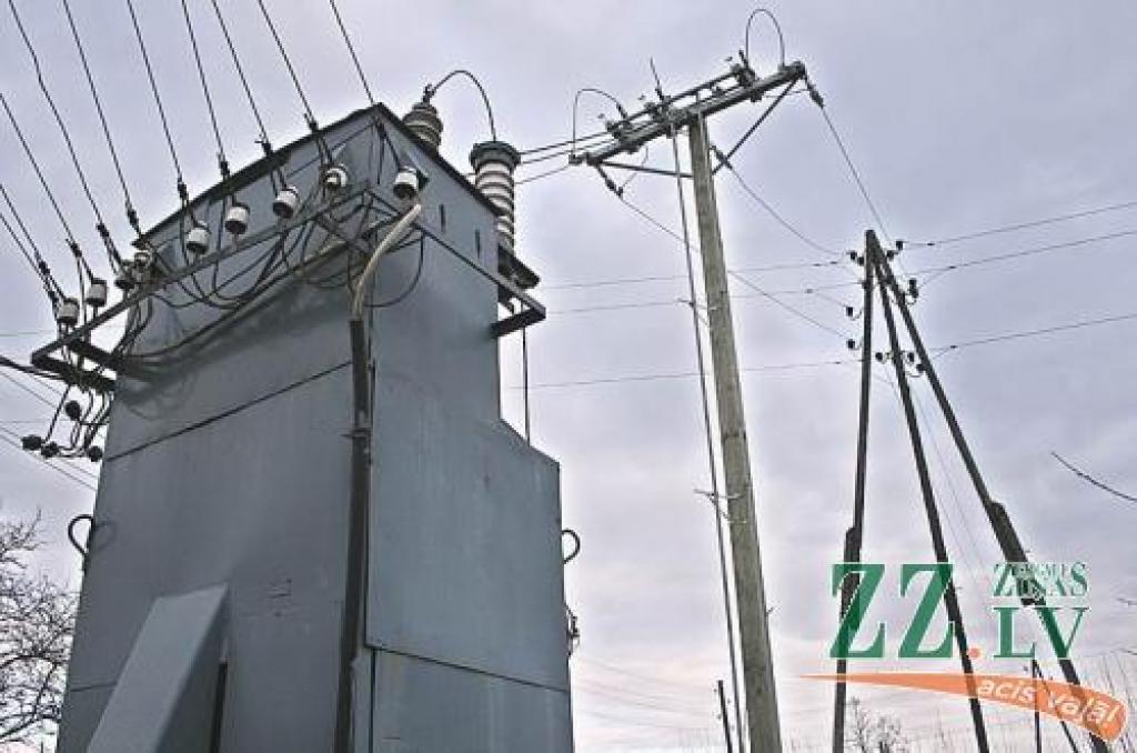 Elektrības piegāde var kļūt par luksusa pakalpojumu ne vien strauji augošo tarifu, bet arī - kā šajā gadījumā - finansiālas nepieejamības dēļ.
Autors: No «Ziņu» arhīva.