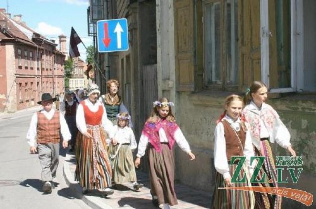 Jelgavas folkloras kopai «Dimzēns» gaidāma darbīga vasara.
Autors: Mārtiņš Zviedris.