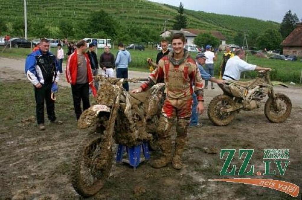 Pēc Horvātijas braucieniem Ivo Šteinbergs MX3 čempionāta kopvērtējumā ierindojies 16.vietā.
Autors: www.mxk.lv