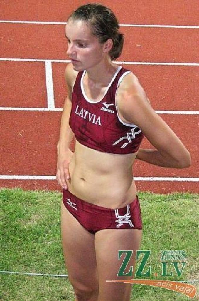 Latvijas čempione septiņcīņā dāmu konkurencē Laura Ludevika.
Autors: No kluba arhīva.