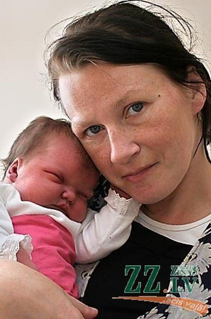 Līgas Grigorjevas jaundzimusī atvasīte Līga.
Autors: Agris Samcovs.