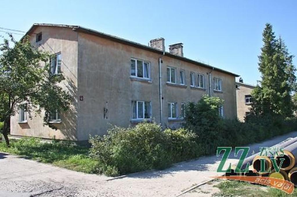 Šīs mājas iedzīvotāji tā arī nespēj tikt skaidrībā, uz kāda pamata tiek aprēķināta maksa par ūdeni...
Autors: Krišjānis Grantiņš.