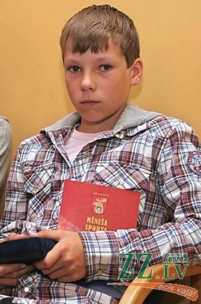 Kristens Krīgers izcīnījis pirmo un otro vietu starptautiskos BMX mačos Nīderlandē.
Autors: Agris Samcovs.