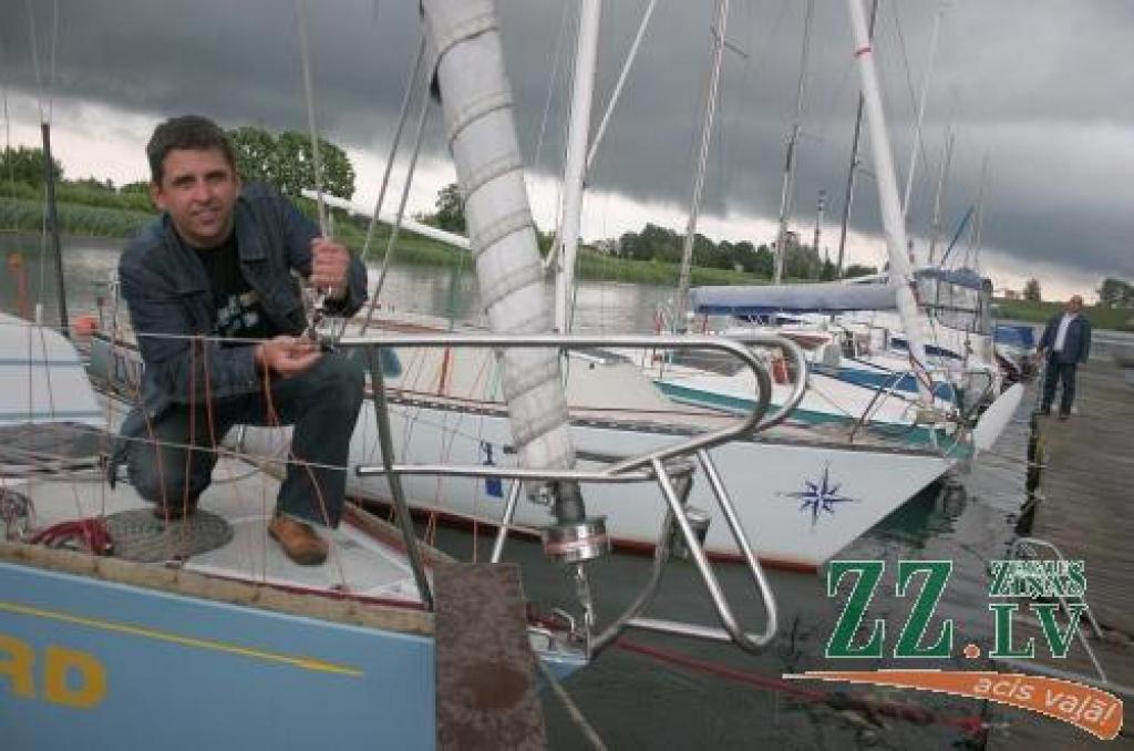 Jelgavas jahtkluba vadītājs jeb komodors Aleksandrs Jakovļevs.
Autors: Agris Samcovs.