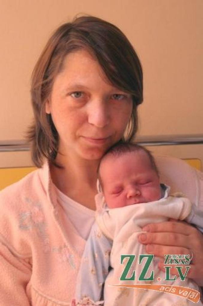 Aļona Aleksejeva ar jaundzimušo dēlu.
Autors: Elga Dudareva.