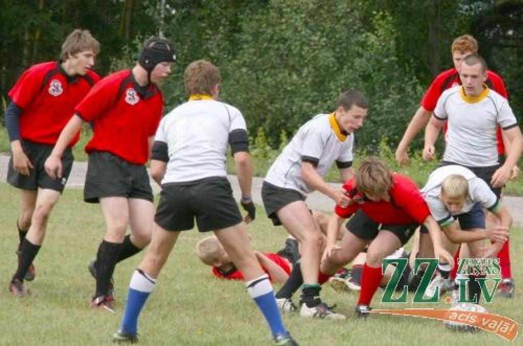 Kluba «Alnis» spēlētāji aizvadījuši desmit dienu treniņnometni Lietuvā.
Autors: No kluba arhīva.