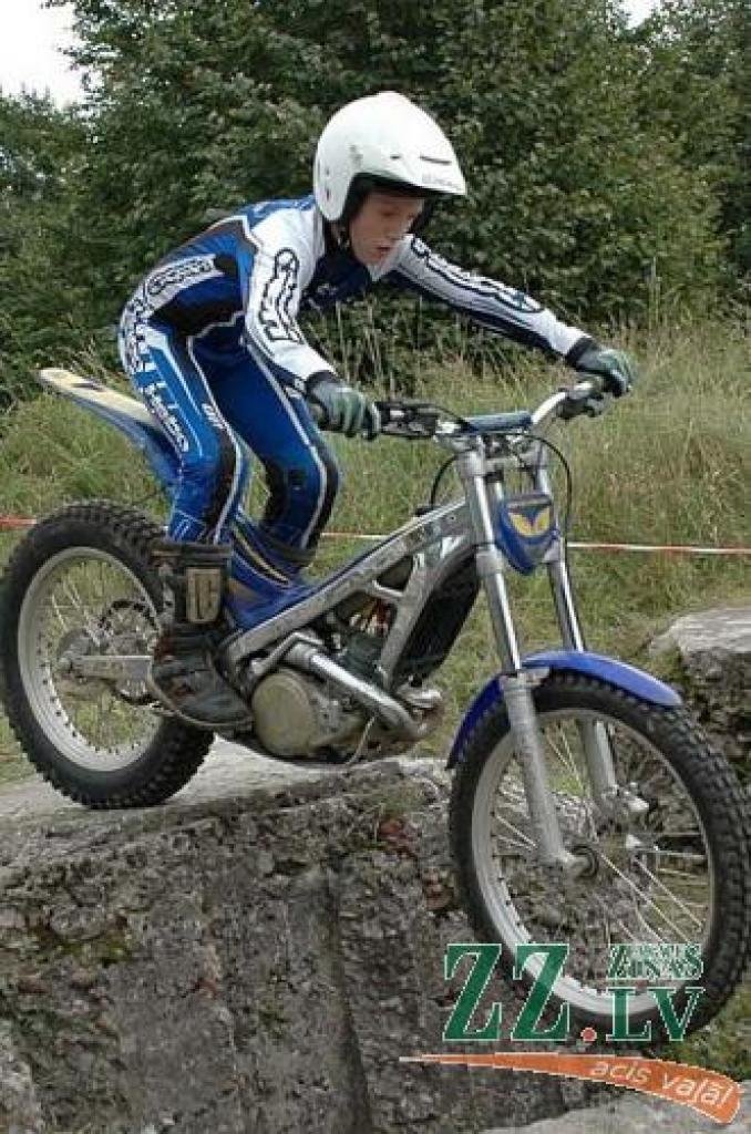 2008.gada Latvijas un Baltijas čempionātos C grupā otrajā vietā ierindojies divpadsmitgadīgais Andris Grīnfelds. 
Autors: No «Agarska TK» arhīva.