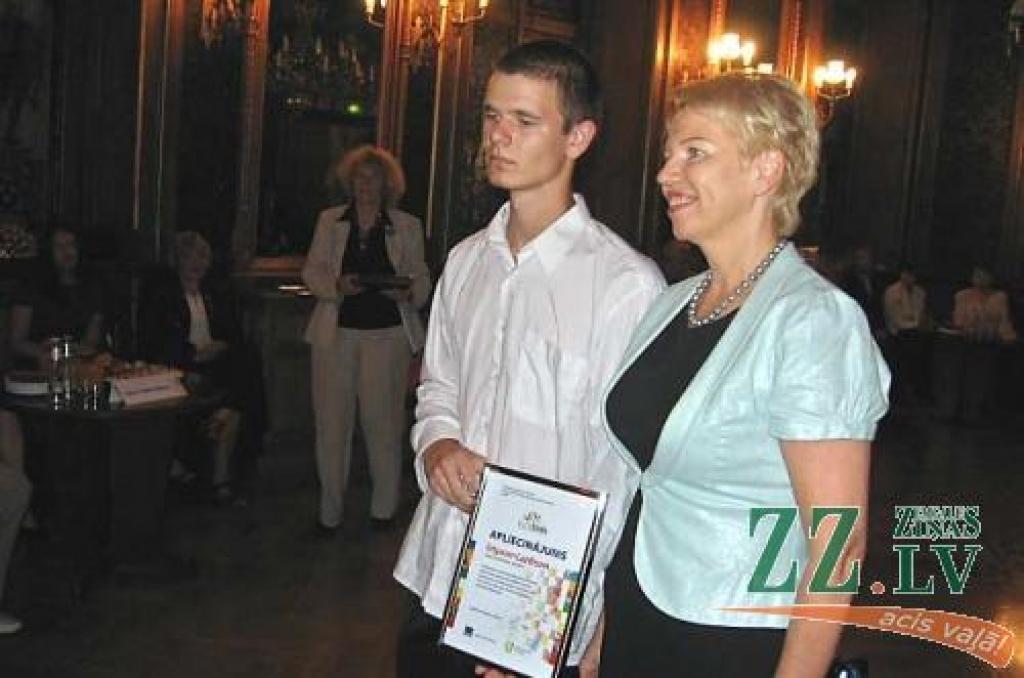 Edgars Lazdiņš pieņemšanā pie izglītības un zinātnes ministres Tatjanas Koķes.
Autors: No Profesionālās izglītības administrācijas arhīva.